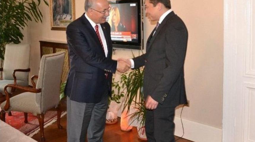 Kazakistan Başkonsolosu Dandybayev'den Vali Daş&ouml;z'e Ziyaret
