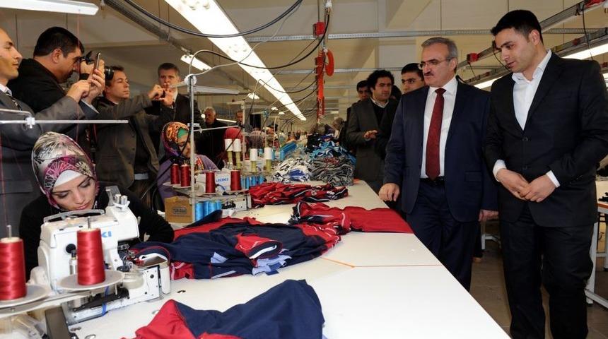 Depremin Etkisinden Kurtulan Van'ın Yaraları Yatırımlarla Sarılıyor