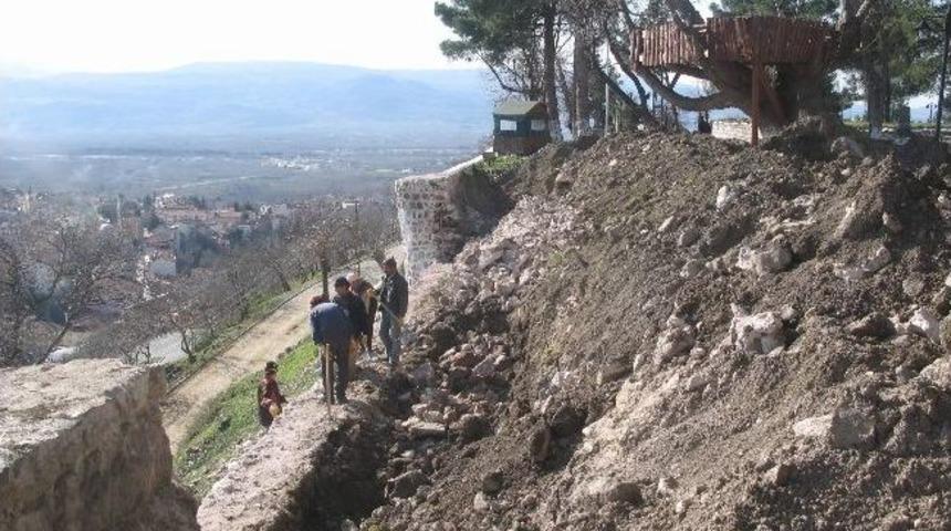 Niksar Kalesi Artık Korkutmayacak