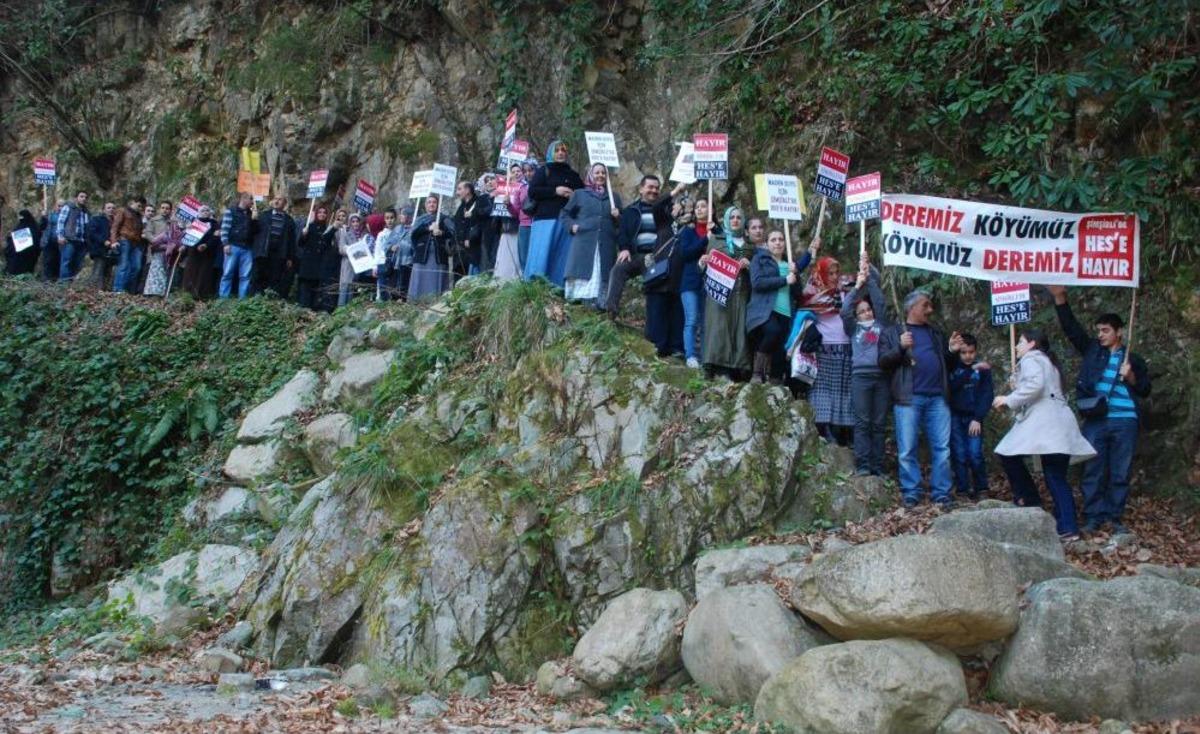 HES Istemeyen K&ouml;yl&uuml;ler Kara Yolunu Kapattı