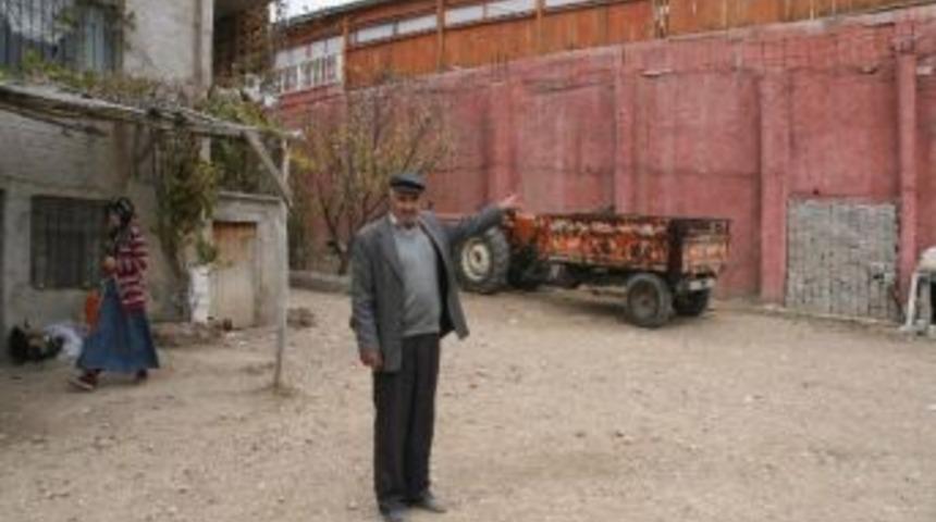 Y&uuml;ksek Ses &Ccedil;ıkaran D&uuml;ğ&uuml;n Salonunun Faaliyeti Durduruldu