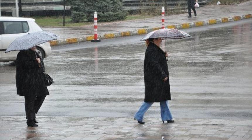 Kırklareli&rsquo;de Sağanak Devam Ediyor