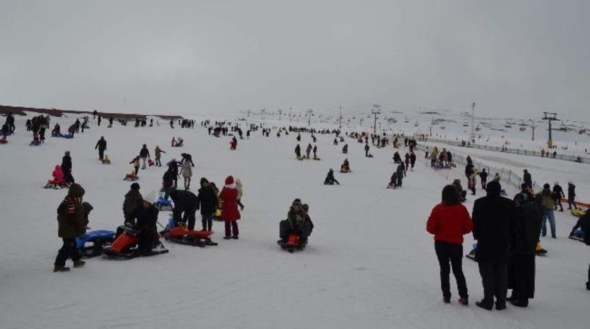 Erciyes Başbakan&rsquo;ı Bekliyor
