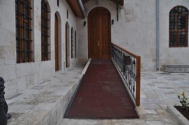 Ulu Cami Yeni Y&uuml;z&uuml;yle Bu Ay I&ccedil;erisinde Ibadete A&ccedil;ılacak 1