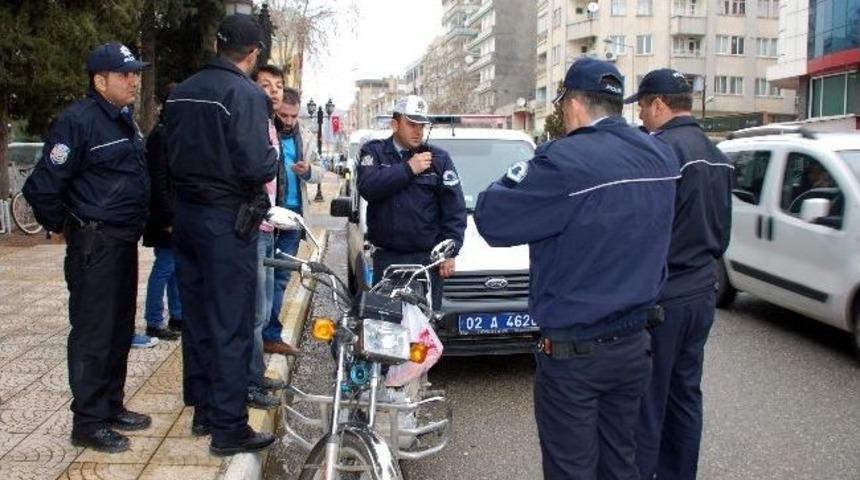 Adıyaman'da Motosiklet Kazası: 1 Yaralı