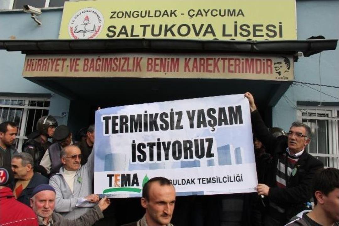 &Ccedil;ed Toplantısı Halk Tepki G&ouml;sterince Yapılamadı