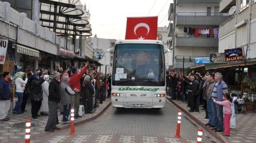Ak&ccedil;ay&rsquo;dan Kutsal Topraklara Dualarla Uğurlandılar