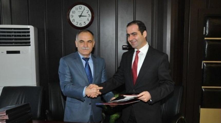 Om&uuml;&rsquo;de Promosyon S&ouml;zleşmesi İmzalandı