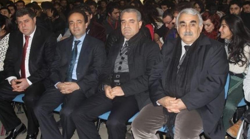 Gen&ccedil;ler Toplumsal Barış İ&ccedil;in Diyarbakır&rsquo;da Toplandı