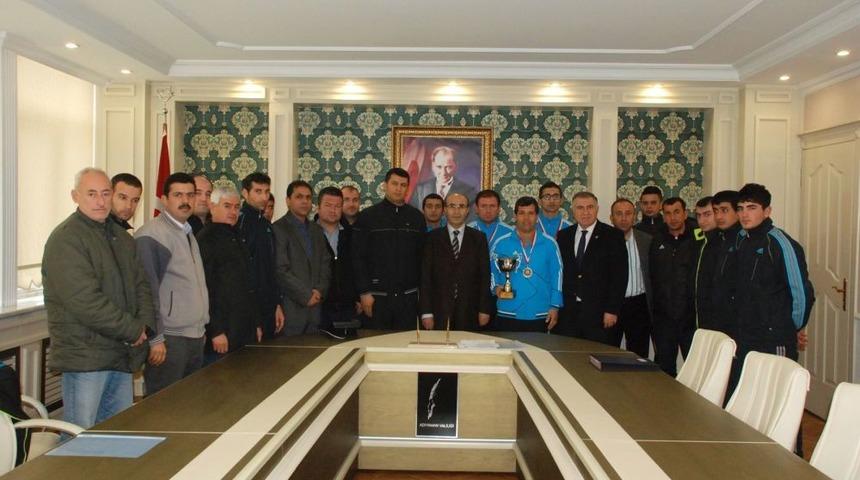 Adıyamanlı Işitme Engelli Sporcular T&uuml;rkiye Ikinicisi Oldu