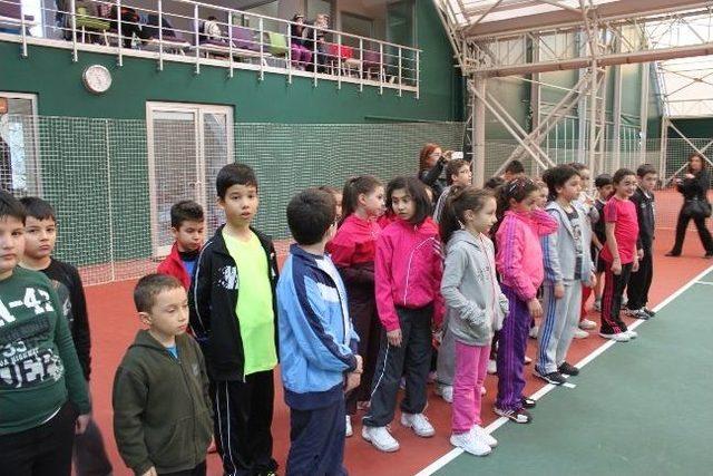 Serdivan’da Tenis Turnuvası