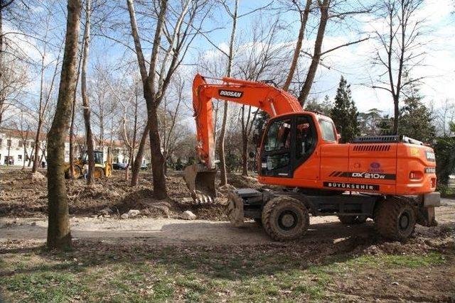 Şemsiyeli Park İçin Çalışma Başladı