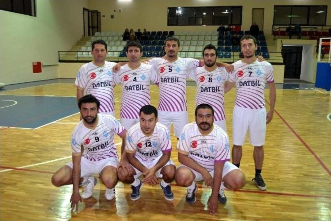 Dat&ccedil;a Kent Konseyi Voleybol Turnuvasında Heyecan Y&uuml;kseliyor