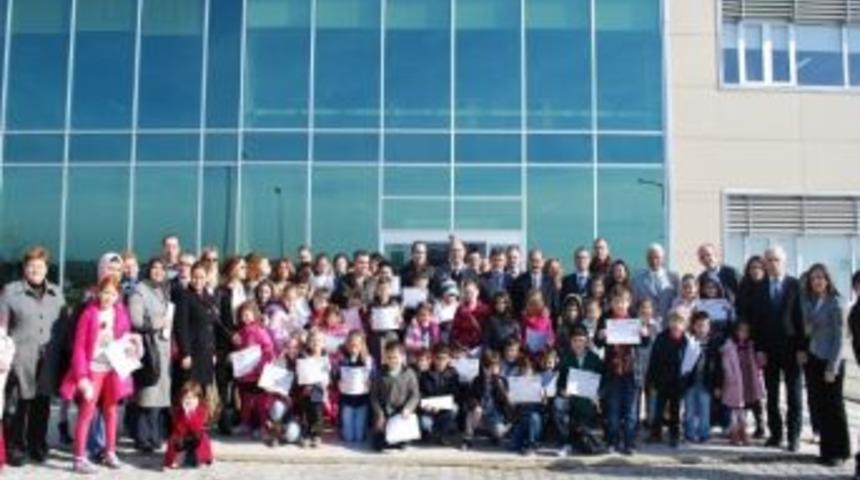 &Ccedil;ocuk &Uuml;niversitemiz İlk Mezunlarını Verdi