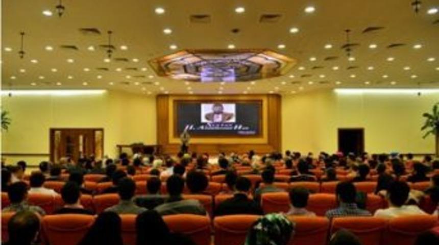 2. Abd&uuml;lhamit&rsquo;in sanata hayranlığı