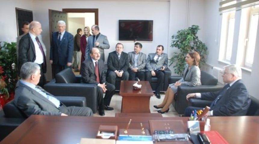 Ak Parti&rsquo;den Sağlık M&uuml;d&uuml;rl&uuml;ğ&uuml;&rsquo;ne Ziyaret