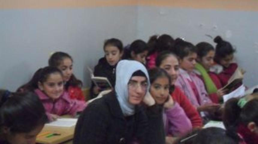 G&uuml;lbahar Eğitim Ve Yardımlaşma Derneği, 220 &Ouml;ğrenciye Sahip &Ccedil;ıkıyor