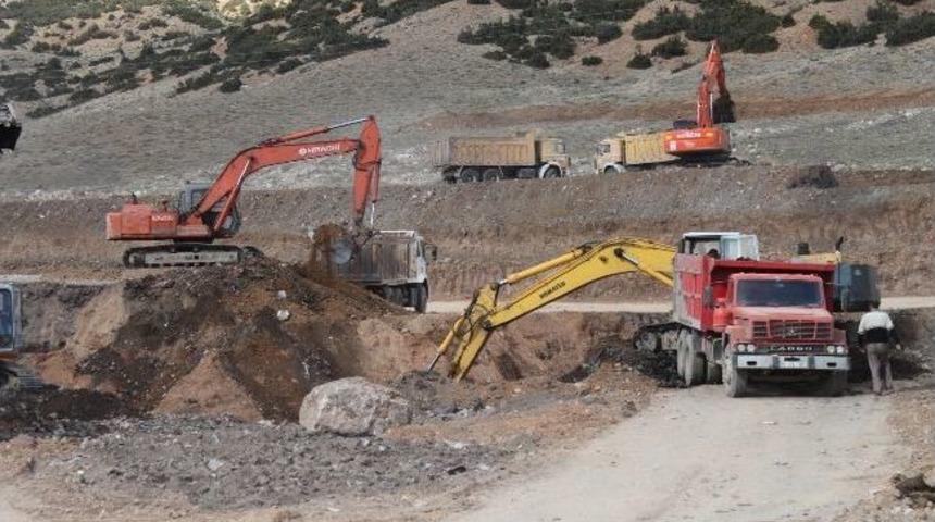 Dinar&rsquo;a Meyve Suyu Fabrikası Yapılıyor