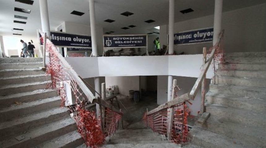 Altınkemer K&uuml;lt&uuml;r Merkezinde &Ccedil;alışmalar Hızla Devam Ediyor