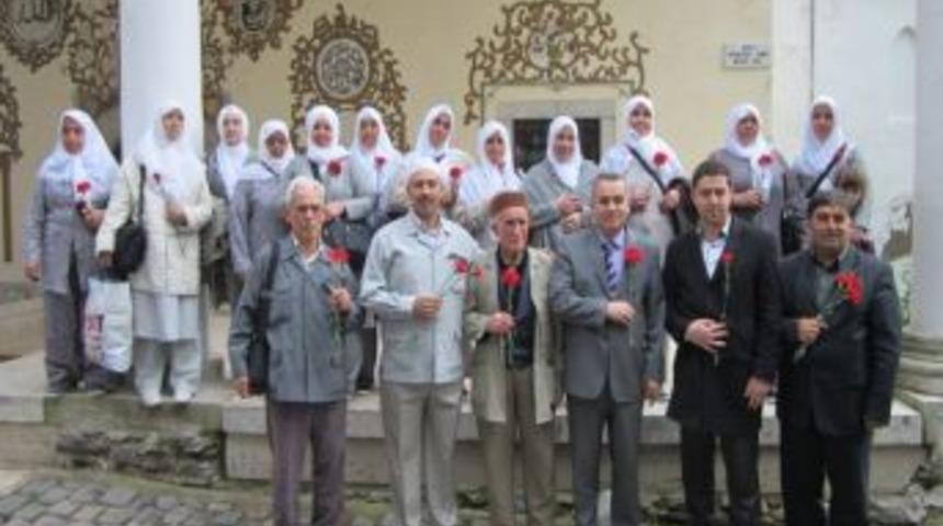 &Ouml;demiş'te 2013 Yılının İlk Umre Kafilesi Uğurlandı