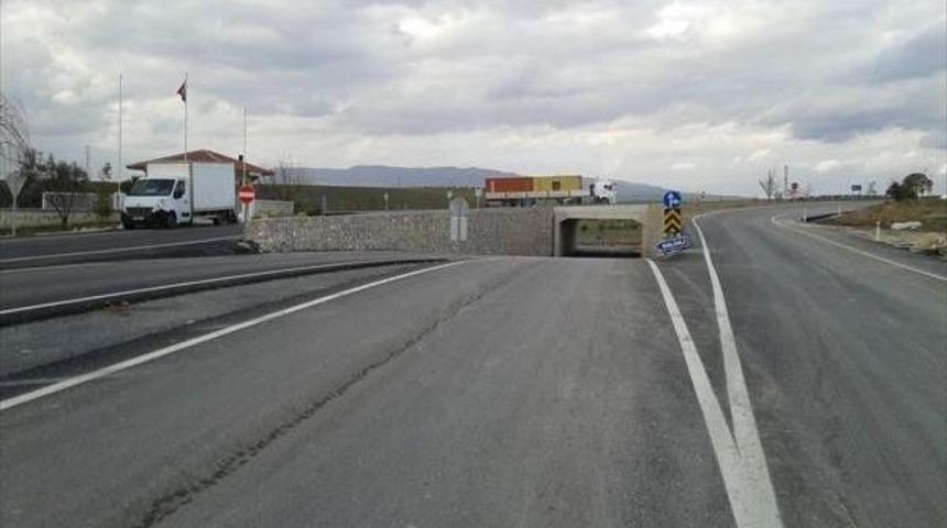 Salihli Osb K&ouml;pr&uuml;l&uuml; Kavşağı Tamamlandı