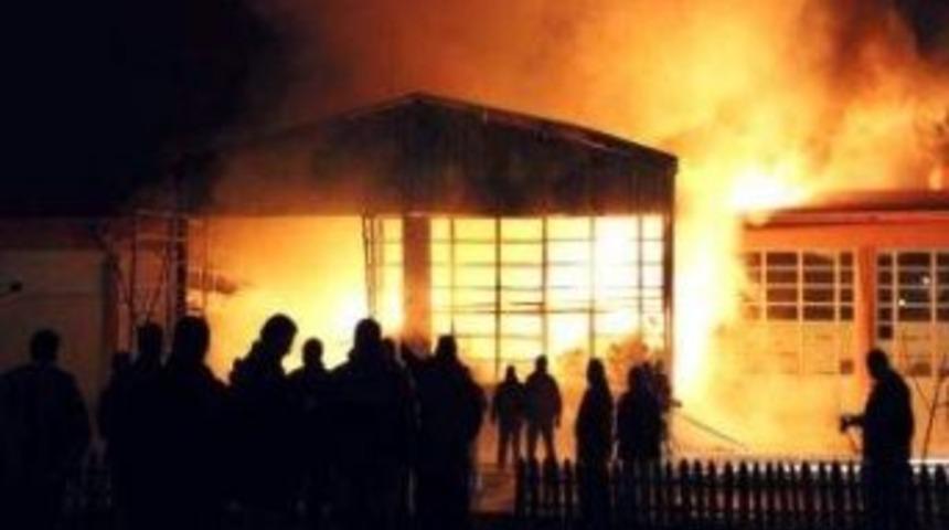 Elektrik&ccedil;iden Ezber Bozan A&ccedil;ıklama