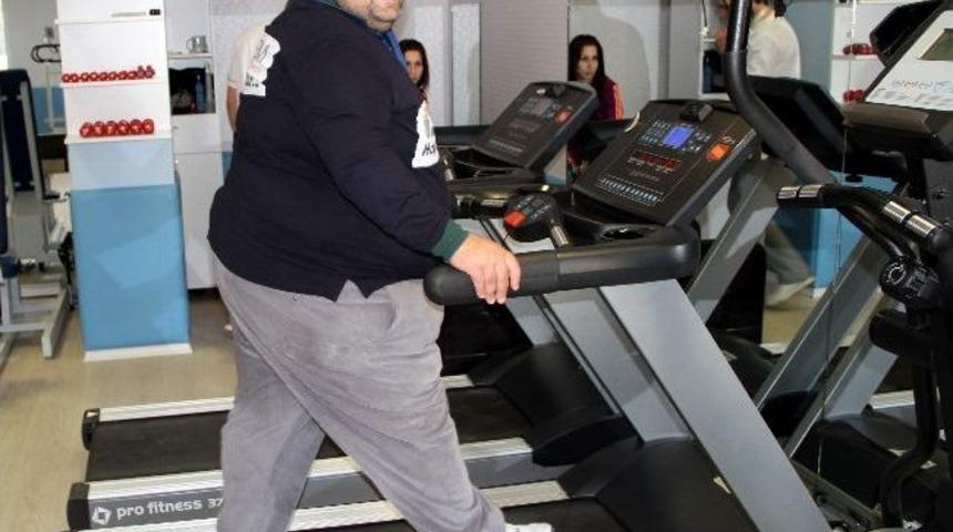 Tek Hayali Takım Elbise Giyebilmek