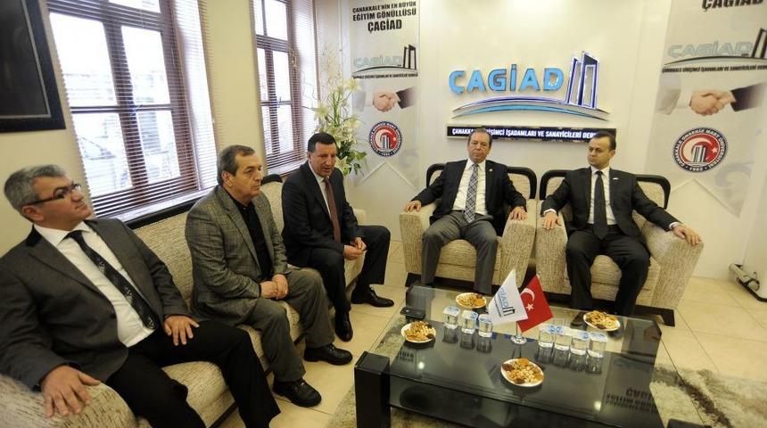 CHP &Ccedil;anakkale Y&ouml;netimi &Ccedil;AGİAD'ı Ziyaret Etti