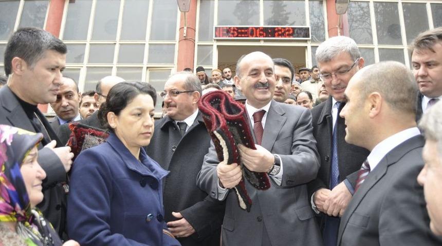 Sağlık Bakanı, Pazarcık'ta Vatandaşlarla Sohbet Etti