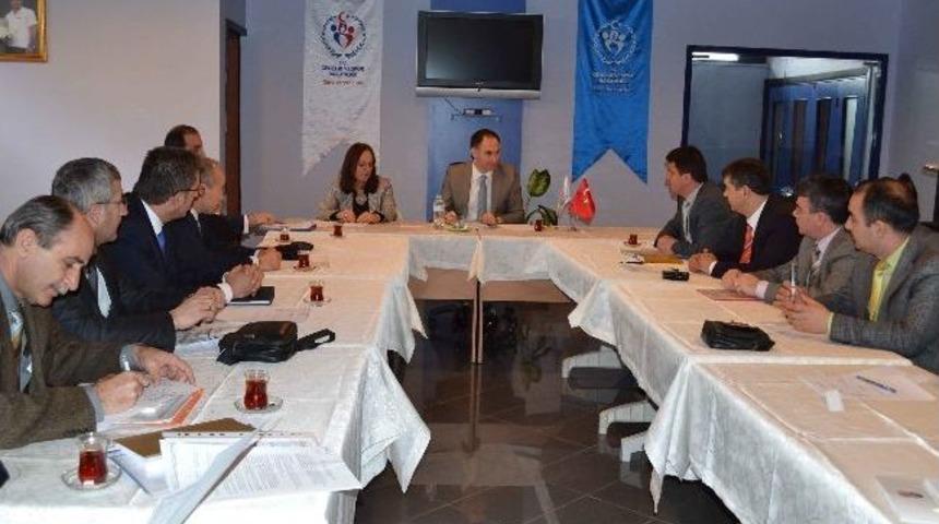 Bursa&rsquo;da Sporun Geleceği Masaya Yatırıldı