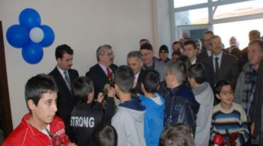 TOKİ B&ouml;lgesine Belediyeden Sohbet Ve &Ccedil;ay Evi