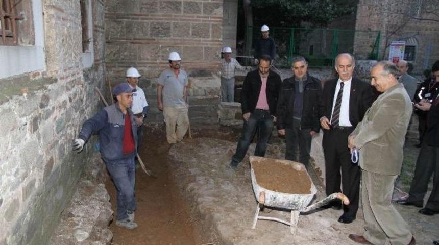 Vali Harput Muradiye K&uuml;lliyesi&rsquo;nde Yapılan &Ccedil;alışmaları İnceledi