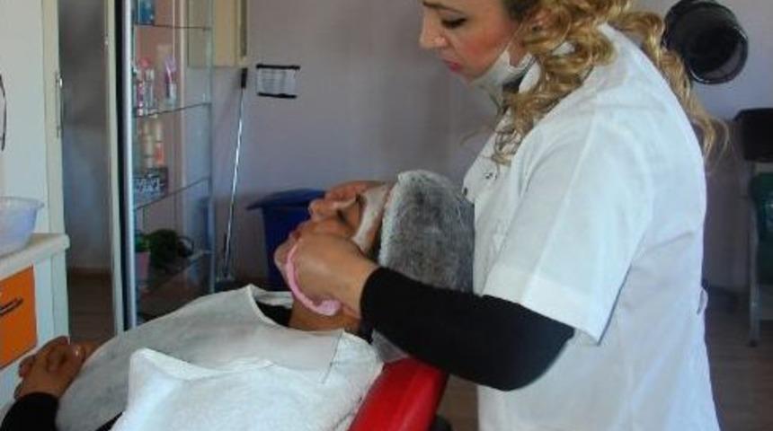 Kursiyerlerin At&ouml;lyeleri Modern Hale Getirildi