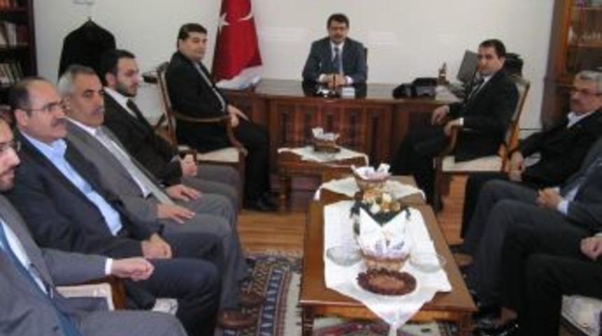 M&uuml;siad Y&ouml;neticilerinden Vali Şahin&rsquo;e Ziyaret