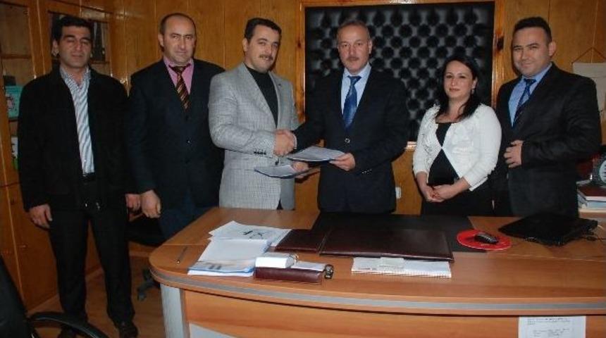 Belediye Çalışanlarının Toplu Sözleşme Sevinci