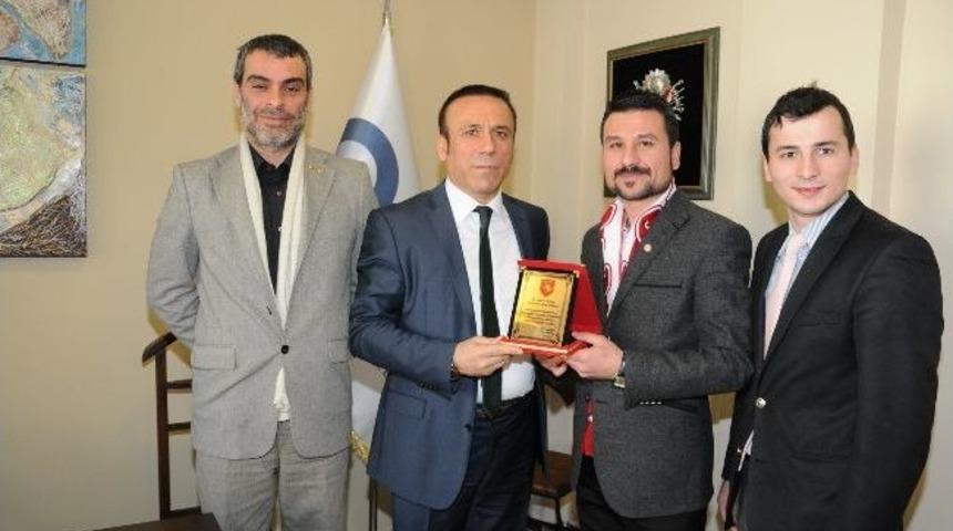 Taraftardan Gen&ccedil;'e Plaket