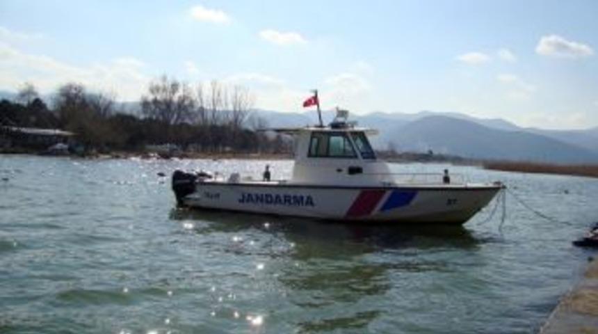 Jandarma Operasyon Yaptı, Bir Ton Midye Yakaladı