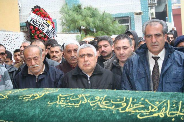 Kalp Krizi Sonucu Hayatını Kaybeden Lise &Ouml;ğrencisi Defnedildi 1