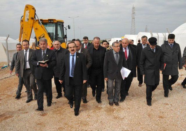 Suriyeliler Adana daki &Ccedil;adır Kente Haftaya Yerleştirilecek 2