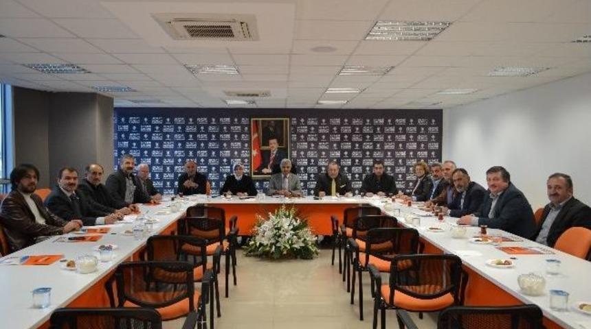 Ak Parti İl&ccedil;e Sosyal İşler Başkanları Toplantısı