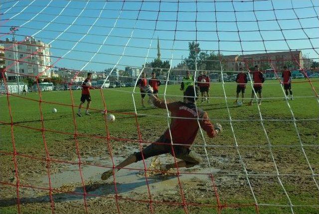 Manavgat Belediyespor K&ouml;t&uuml; Gidişe &lsquo;dur&rsquo; Diyecek 2
