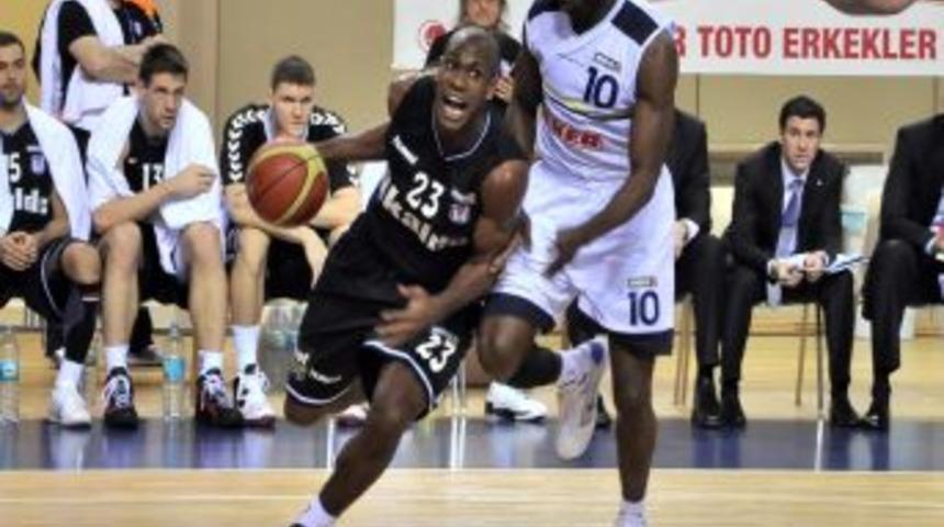 Fenerbah&ccedil;e &Uuml;lker: 75 - Beşiktaş: 66