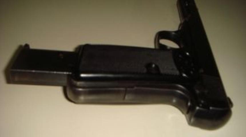 Hayrabolu&rsquo;da Ruhsatsız Tabanca Ele Ge&ccedil;irildi