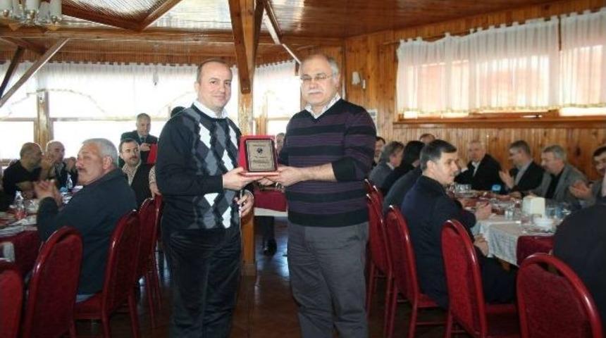 İlahiyat Fakültesinde Doçentlik Yemeği