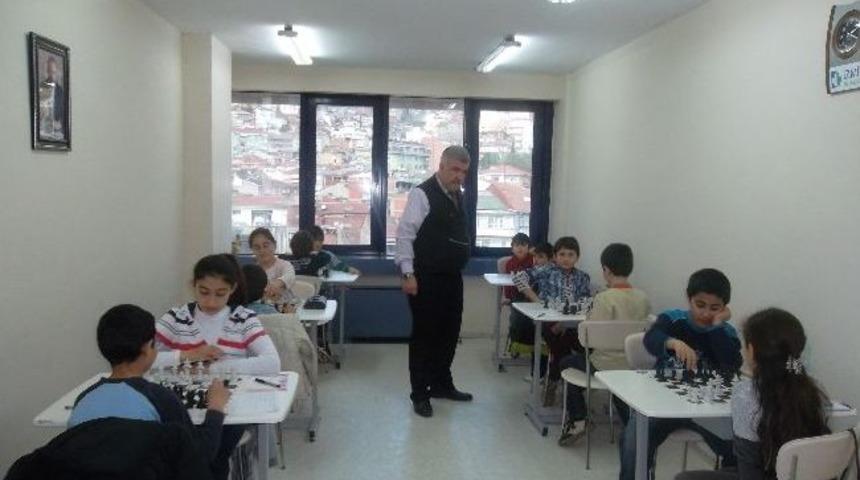 Belsa&rsquo;da Satran&ccedil; Okulu A&ccedil;ıldı