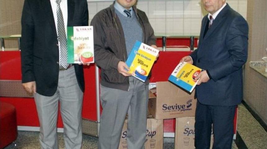 Erkan&rsquo;dan Cezaevine &lsquo;kitap&rsquo; Yardımı