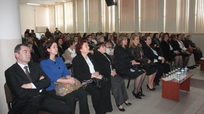 Koruyucu Aile Ve G&ouml;n&uuml;l El&ccedil;ileri Projesi Tanıtıldı