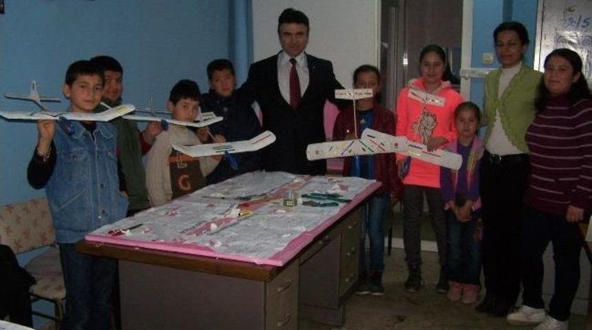 Thk&rsquo;dan &Ouml;ğrencilere Model U&ccedil;ak Kursu