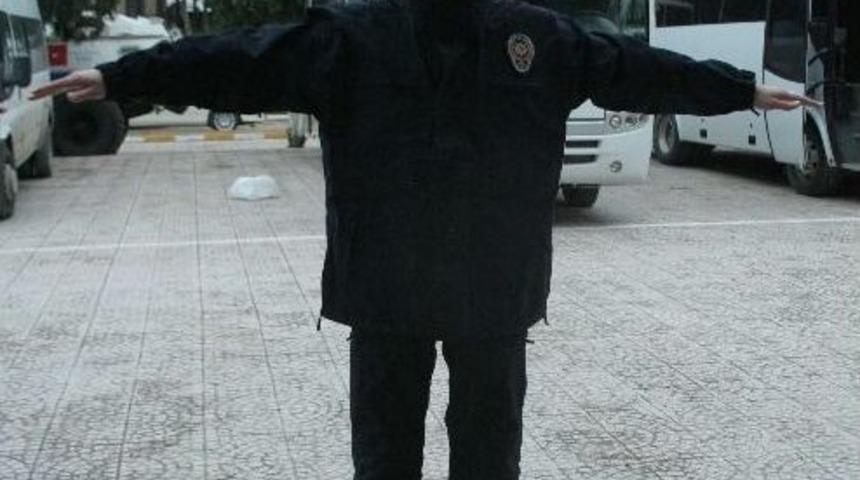Şanlıurfa Polisine 30 Adet Yanmayan &Uuml;niforma