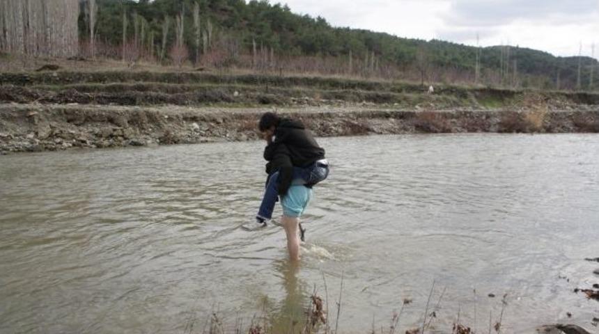 Eskin K&ouml;yl&uuml;leri K&ouml;pr&uuml; İstiyor